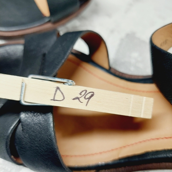 New Trask Saydee Leather Cone Heel Strappy Sandals D29 - Picture 14 of 14